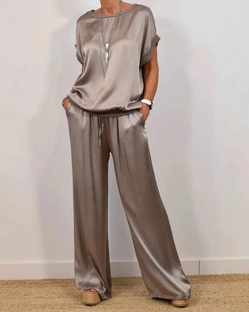 Ensemble élégant en satin