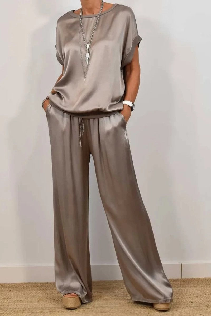 Ensemble élégant en satin